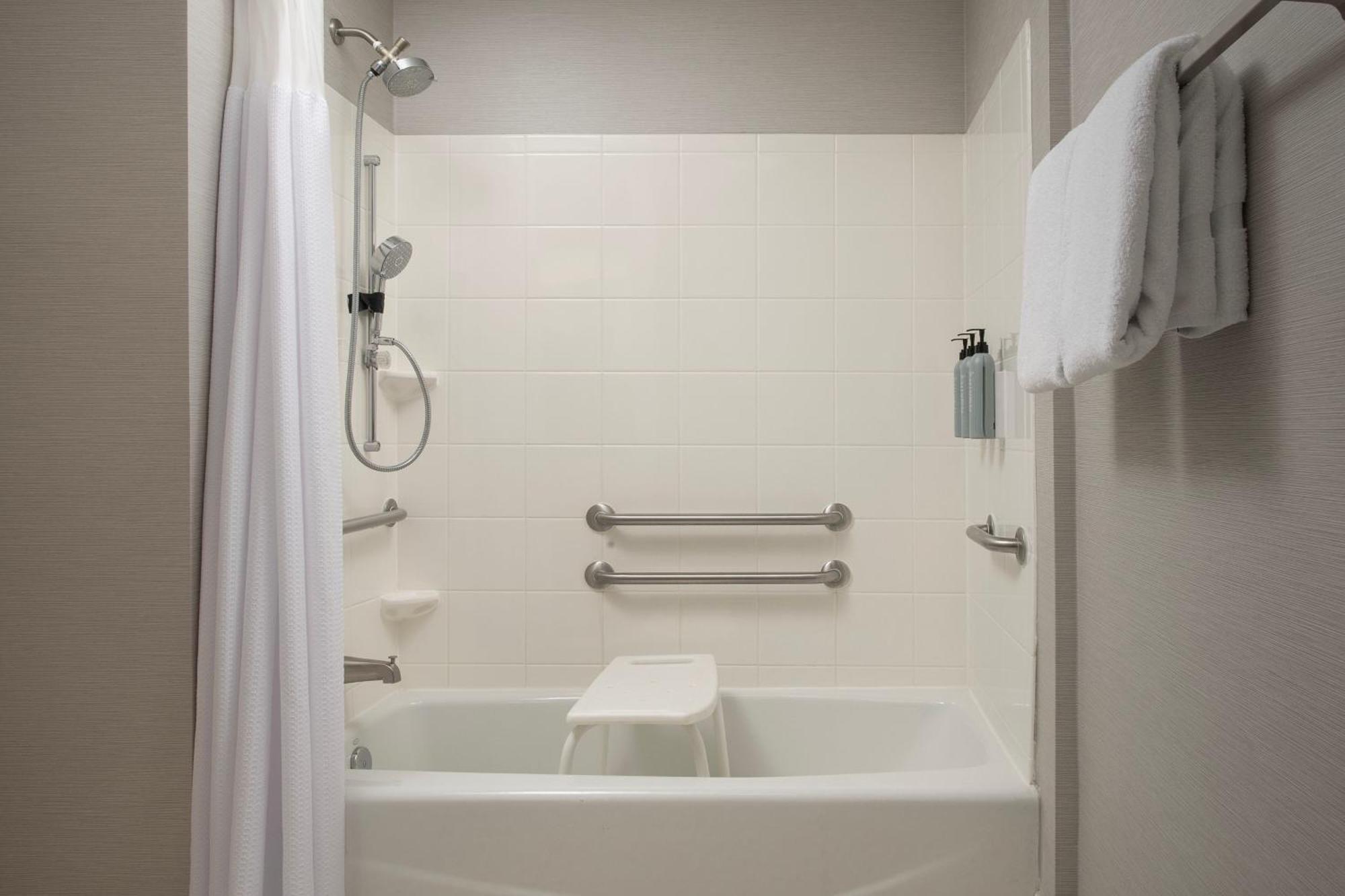 Courtyard By Marriott Panama City Dış mekan fotoğraf