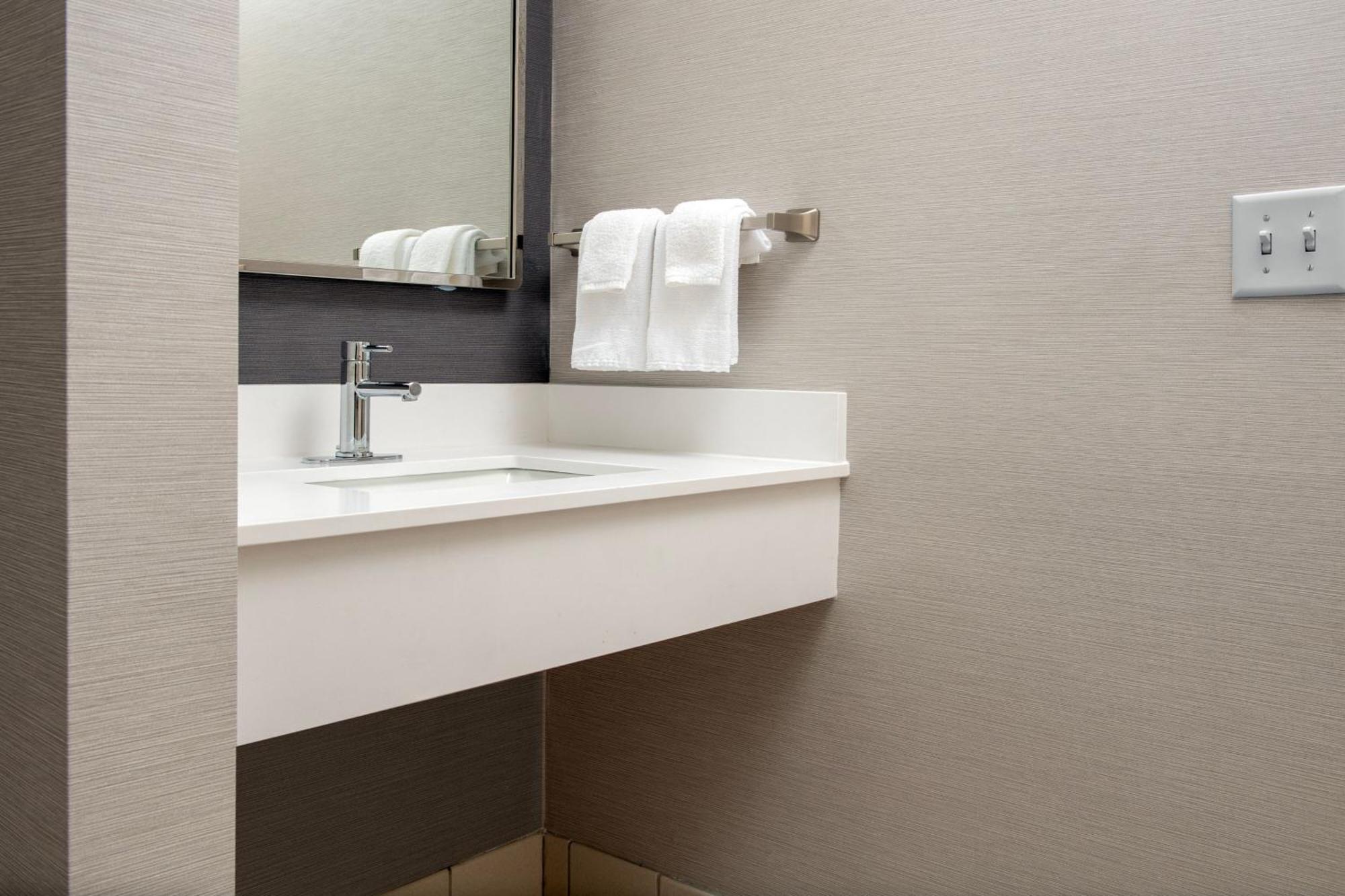 Courtyard By Marriott Panama City Dış mekan fotoğraf