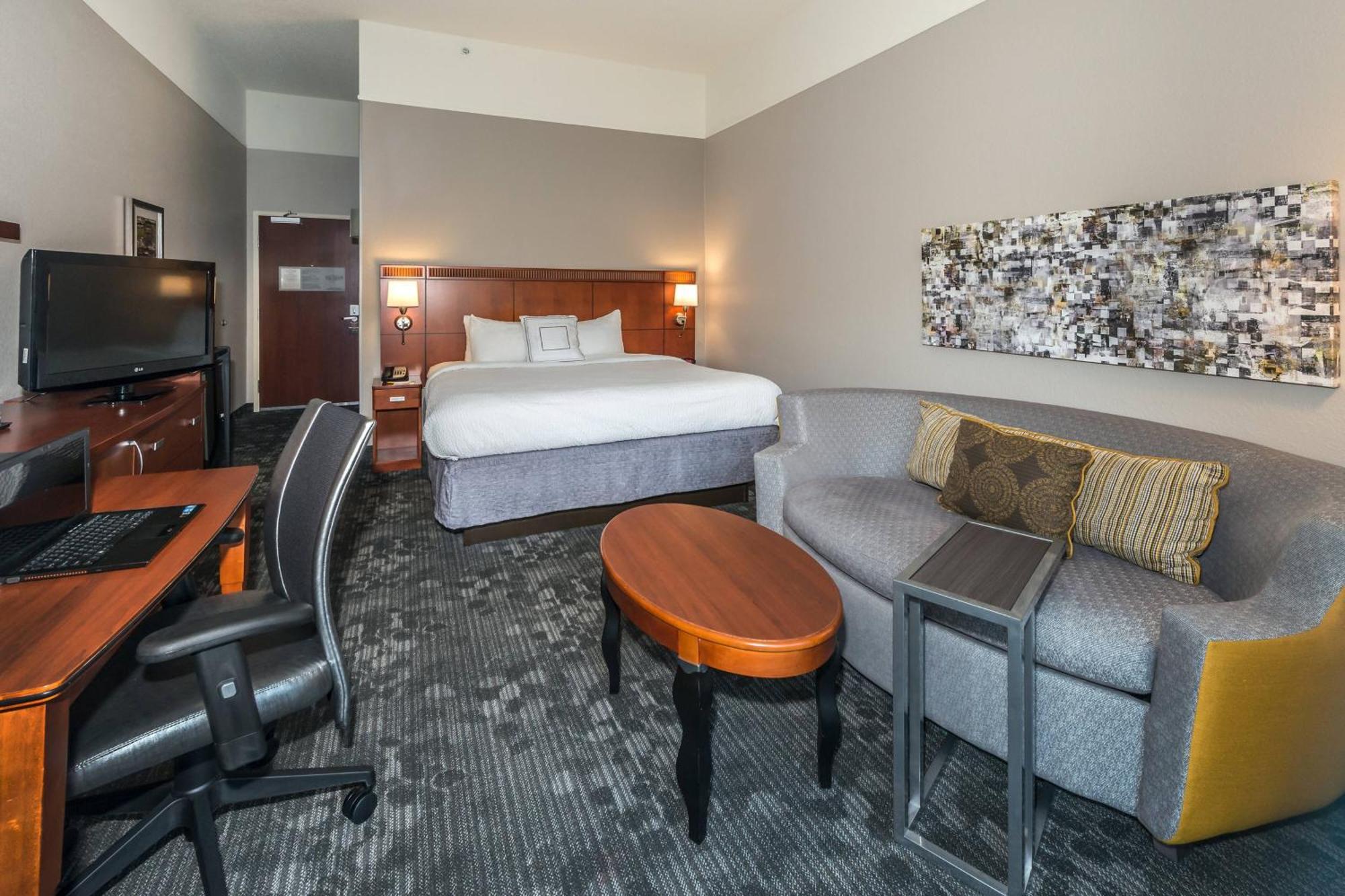Courtyard By Marriott Panama City Dış mekan fotoğraf