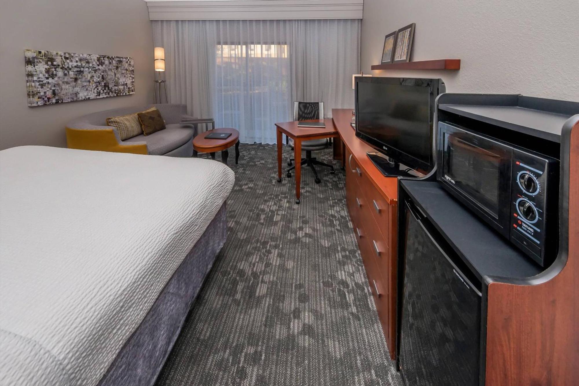 Courtyard By Marriott Panama City Dış mekan fotoğraf