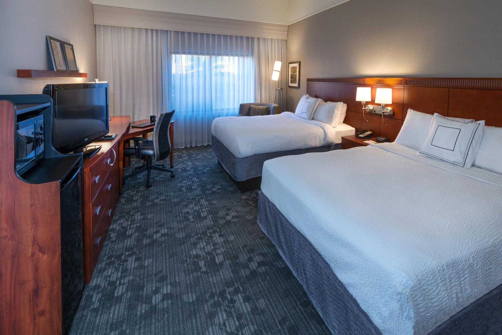 Courtyard By Marriott Panama City Dış mekan fotoğraf