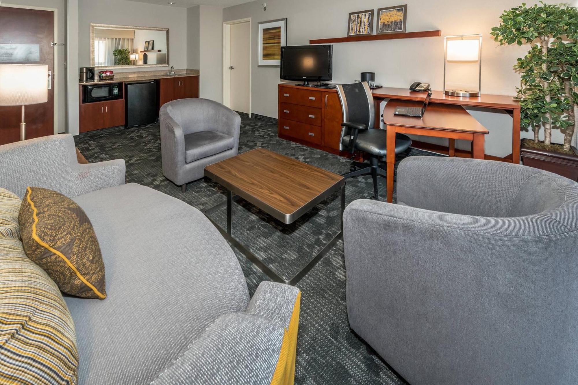 Courtyard By Marriott Panama City Dış mekan fotoğraf